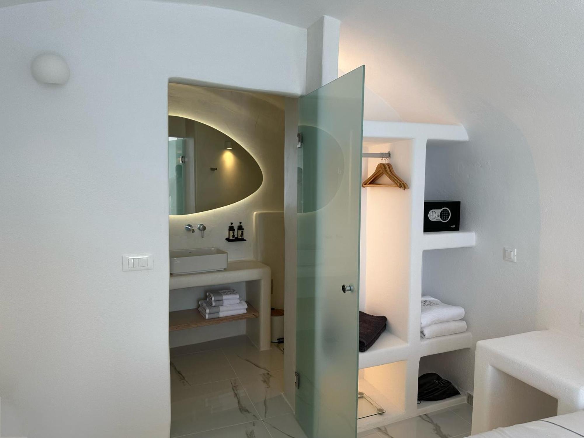 Dagaz Suites Φηρά Εξωτερικό φωτογραφία