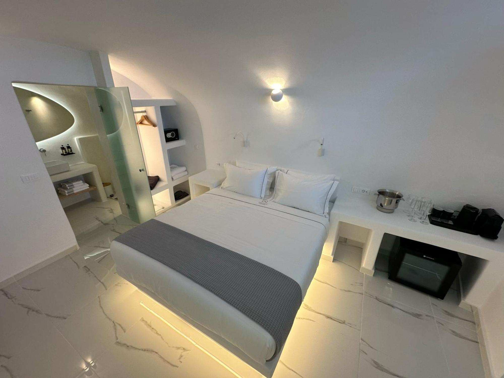 Dagaz Suites Φηρά Εξωτερικό φωτογραφία