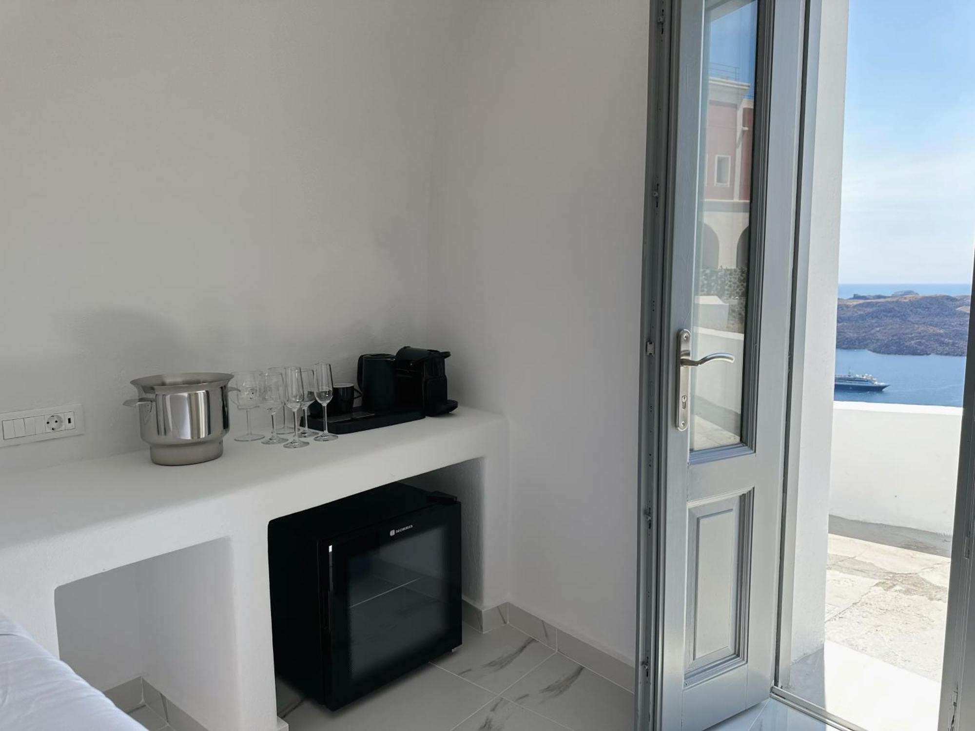 Dagaz Suites Φηρά Εξωτερικό φωτογραφία