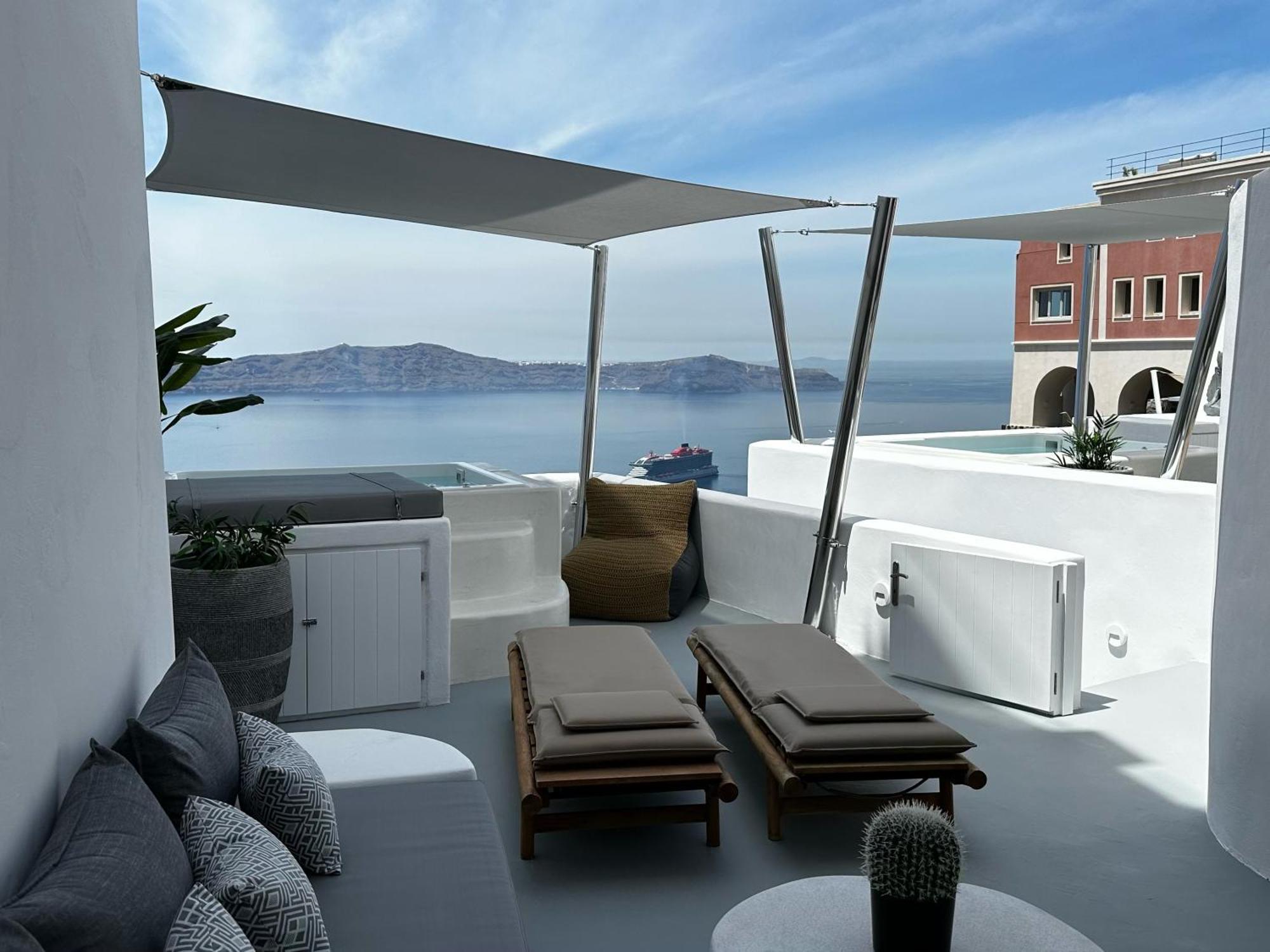 Dagaz Suites Φηρά Εξωτερικό φωτογραφία